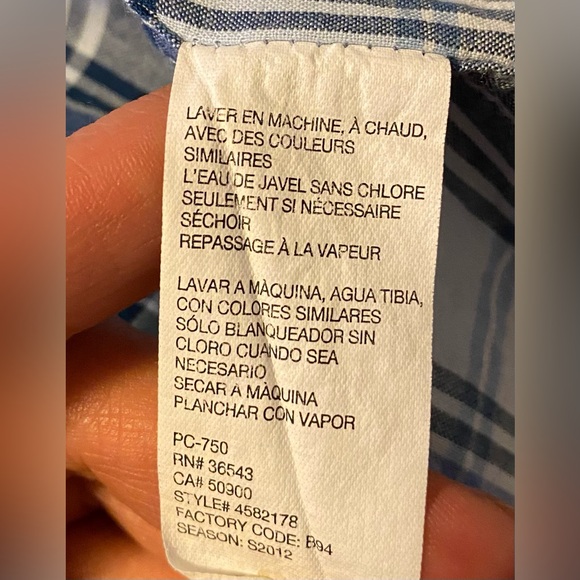 IZod large luxury button up shirt - Picture 7 of 7